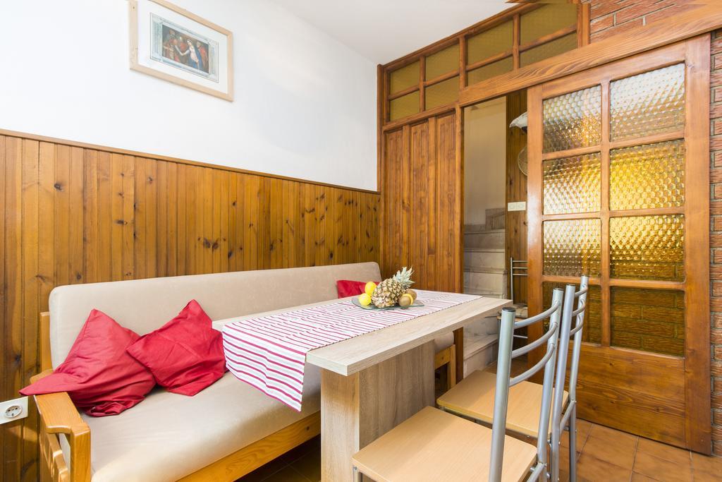 Apartment Neven Rogoznica  Zimmer foto